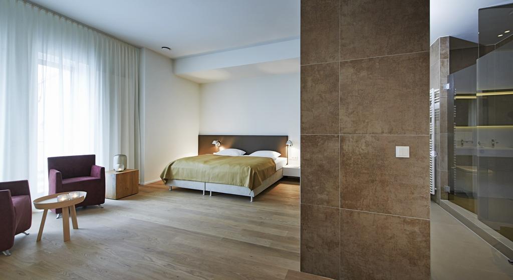 Weinhaus Henninger Hotel Kallstadt Room photo