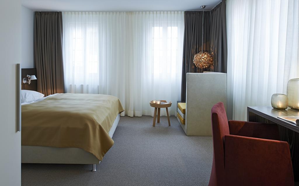 Weinhaus Henninger Hotel Kallstadt Room photo